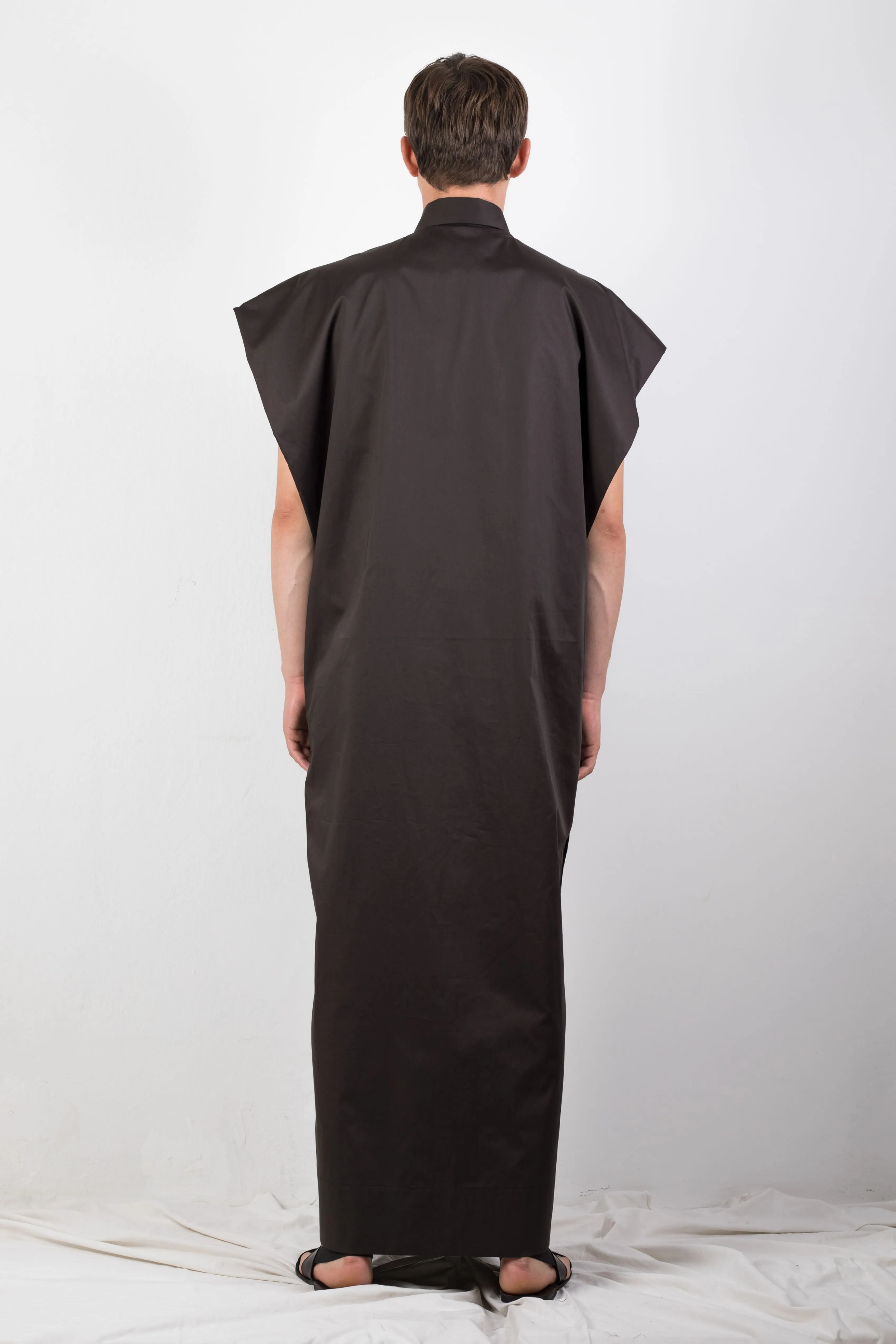 Black elongated sleeveless shirt