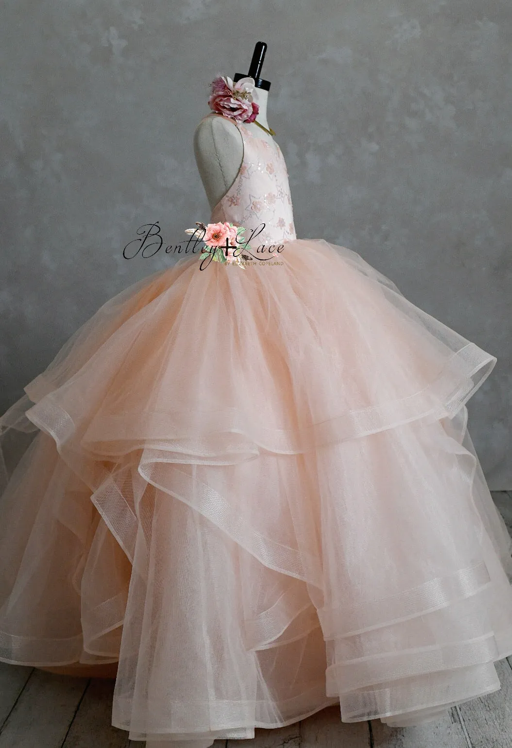 New condition  euc"Stars Collide" -  Cascade Floor Length ( 6 Year - Petite 8 Year)