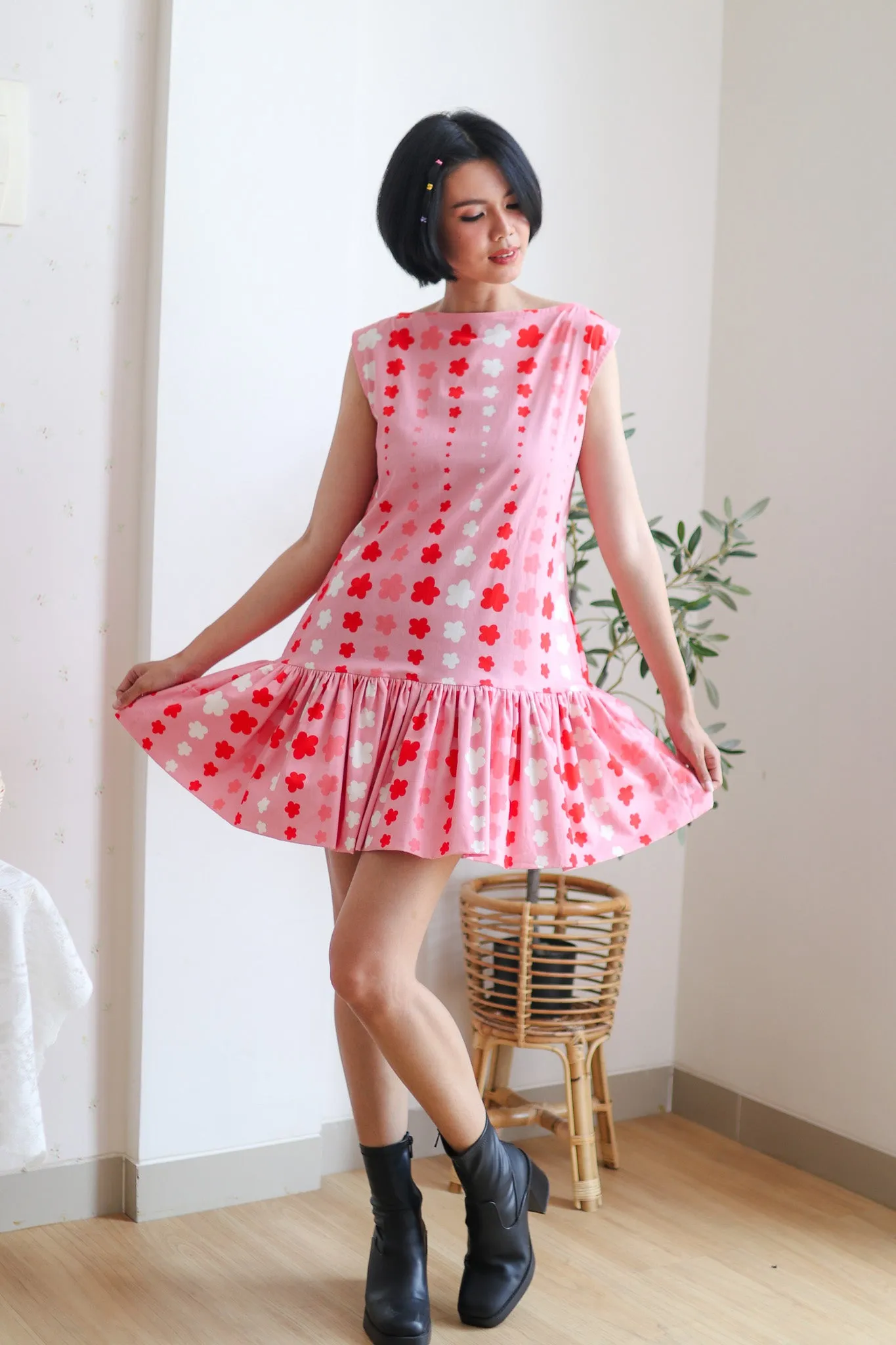 STARS POUF MINI DRESS IN PINK