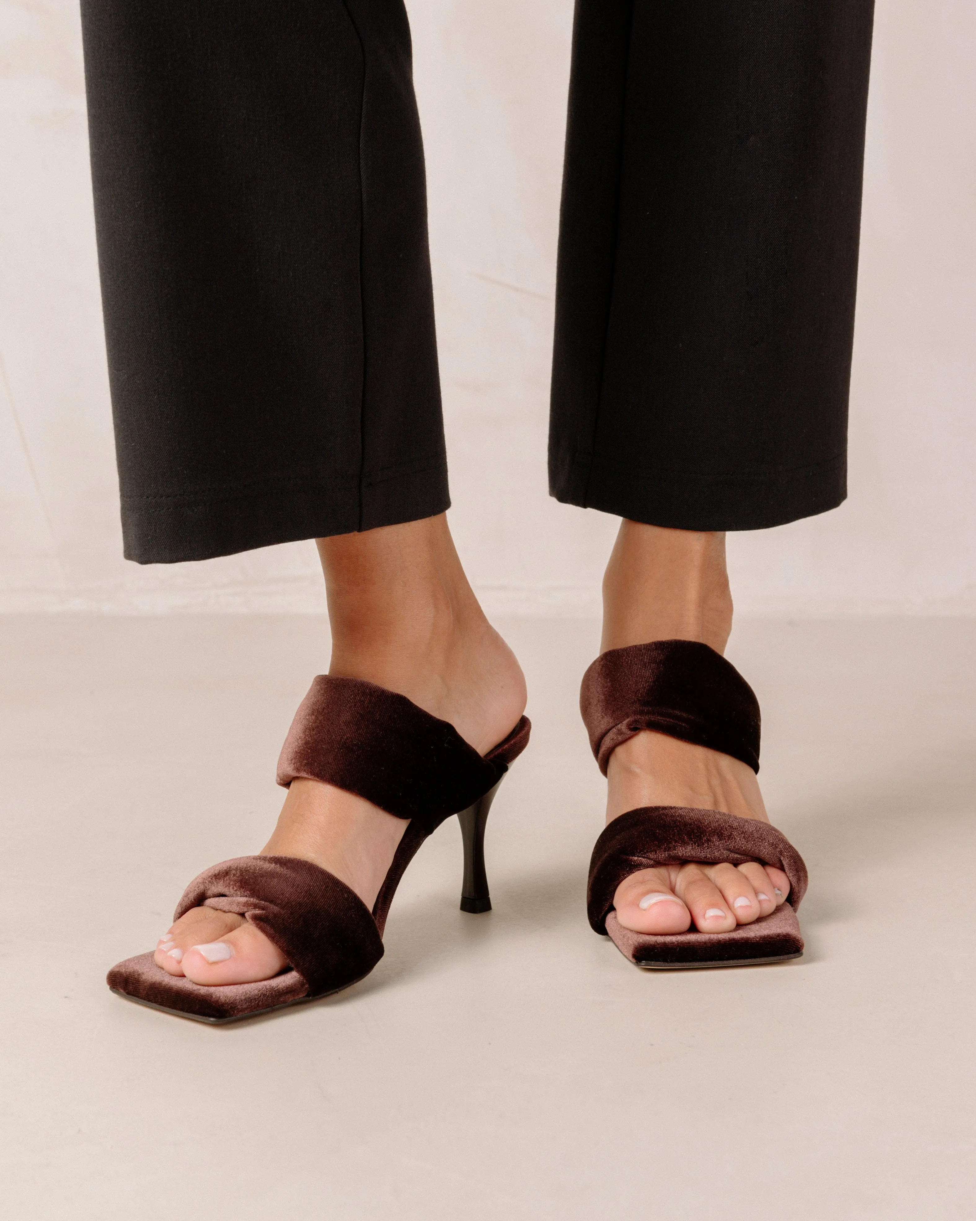 Twist Strap Velvet Coffee Brown Sandals