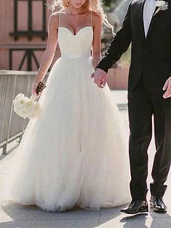 Wedding Dress 2021 Ball Gown Sweetheart Neck Sleeveless Natural Waist Sash Tulle Bridal Dresses With Train