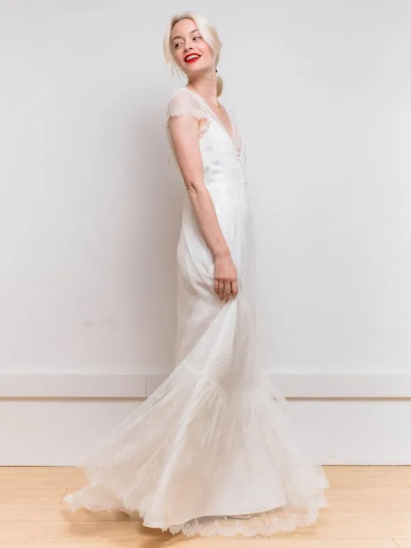 White Simple Wedding Dress Satin Fabric V-Neck Short Sleeves Backless A-Line Long Bridal Gowns